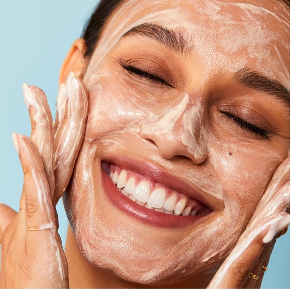 FAB Beauty Cleanser Radiance Pads duo bundle - Picture 4 of 10